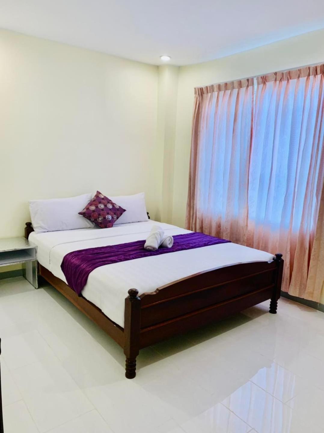 פנום פן White Residence Hotel & Apartment מראה חיצוני תמונה