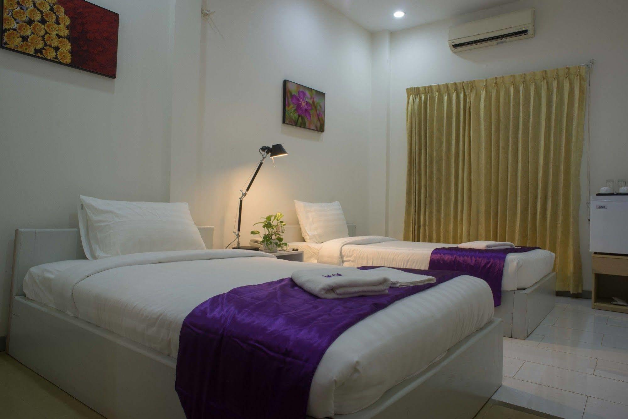 פנום פן White Residence Hotel & Apartment מראה חיצוני תמונה